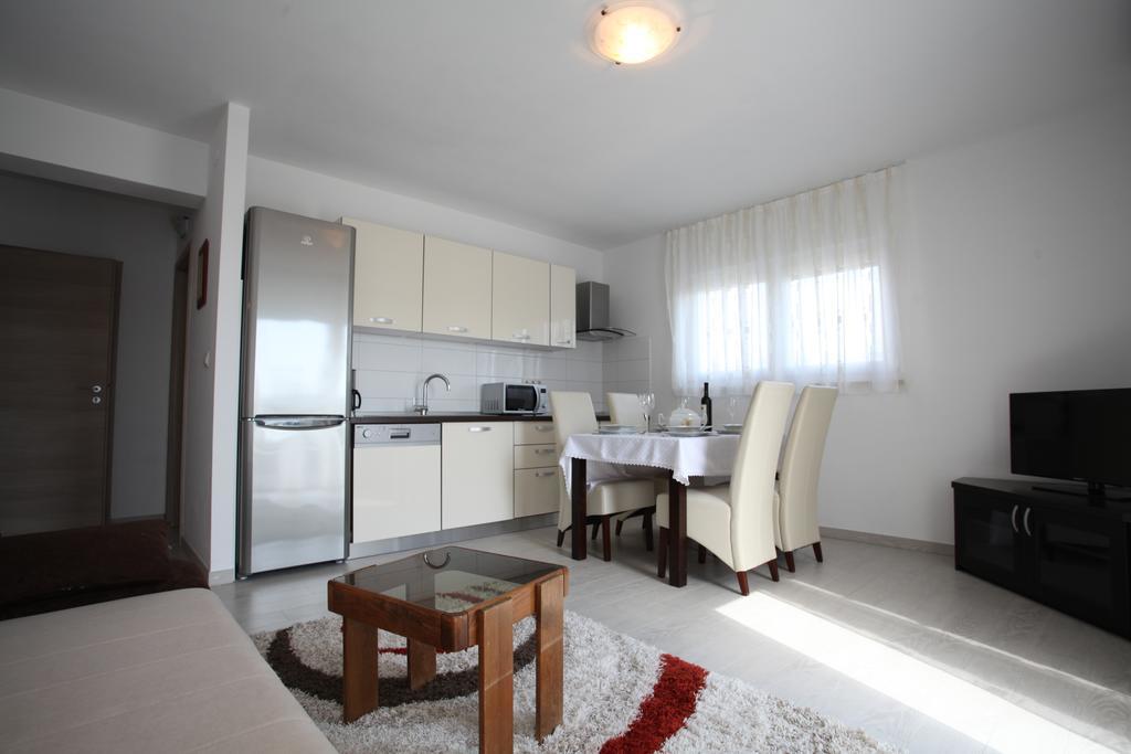 Apartments Villa Vetma คาชเตลา ห้อง รูปภาพ